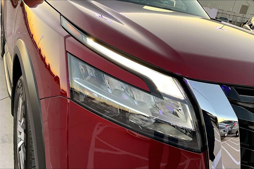 Used 2022 Nissan Pathfinder SL image 37