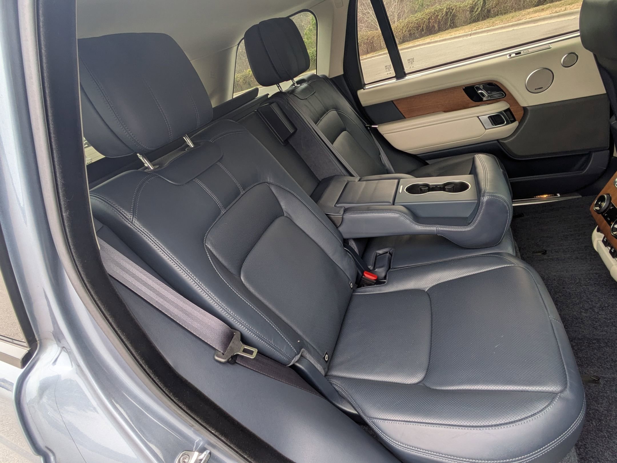 Used 2019 Land Rover Range Rover Long Wheelbase Supercharged image 28