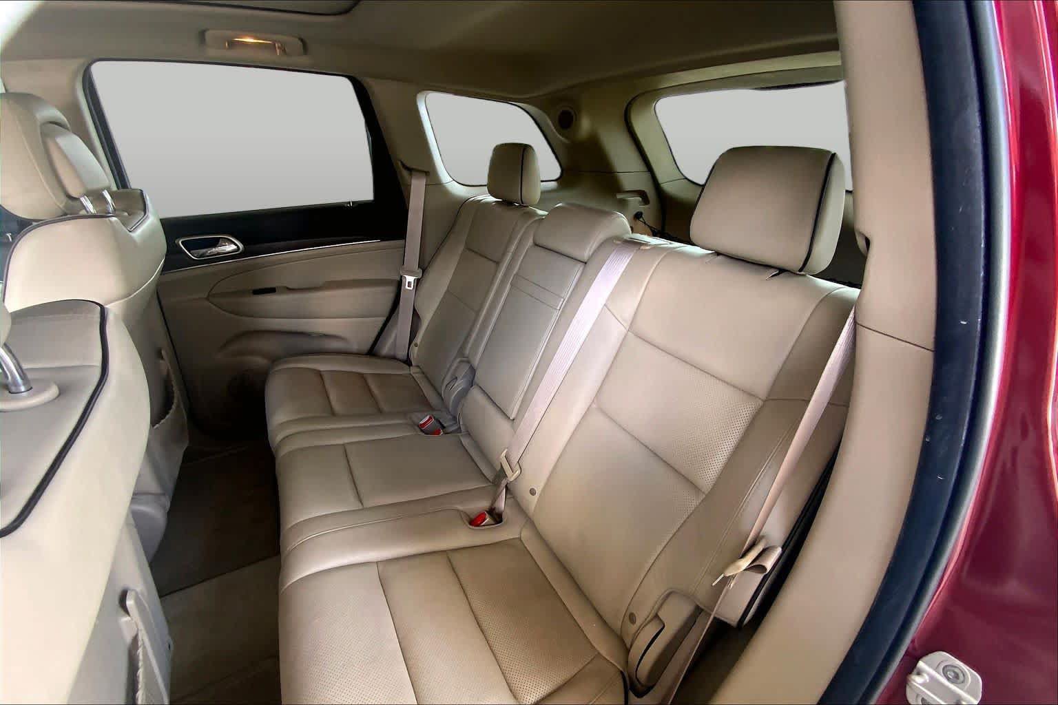 Used 2014 Jeep Grand Cherokee Overland RWD image 20