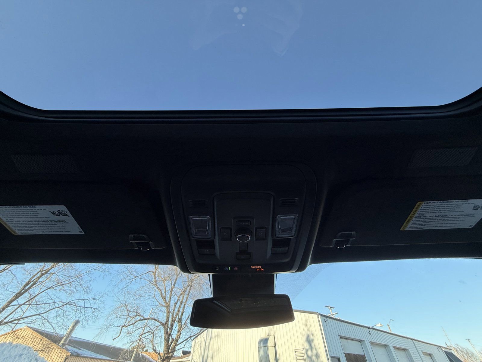 New 2025 GMC Yukon XL Denali w/ Sun & Power Step Package image 24