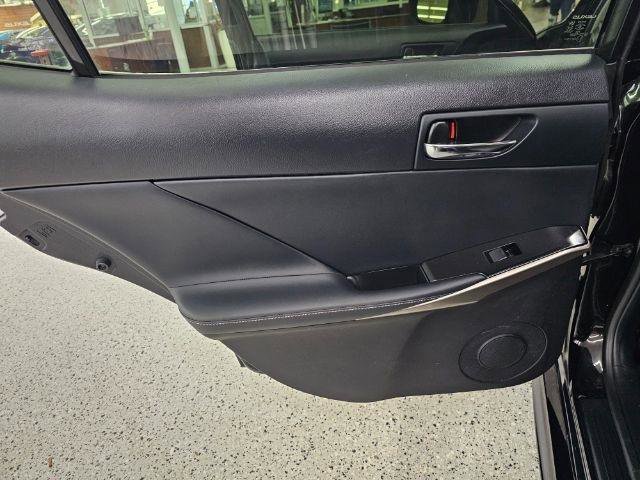 Used 2016 Lexus IS 300 AWD w/ Navigation System Package image 28