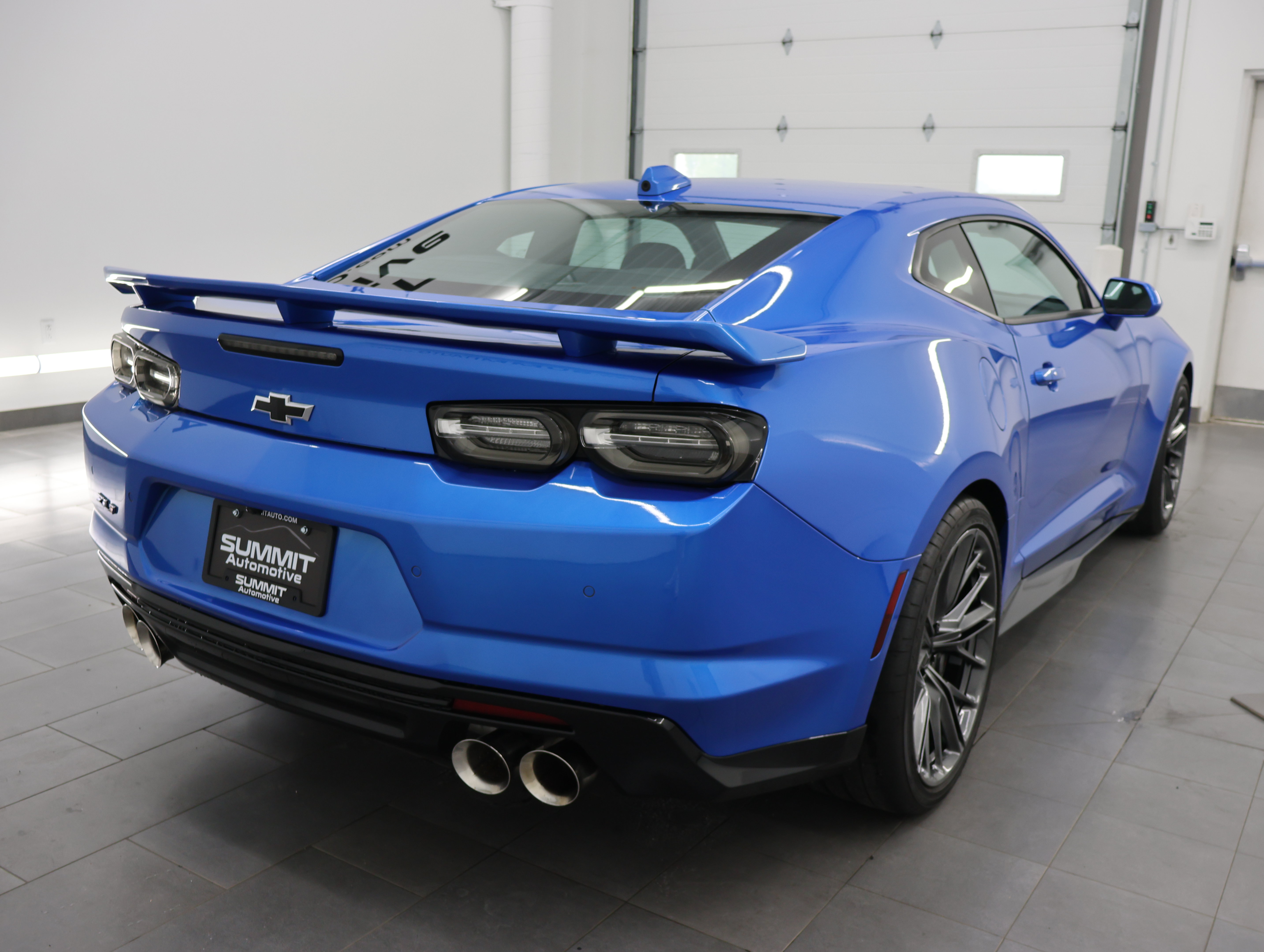 Used 2024 Chevrolet Camaro ZL1 RWD image 5