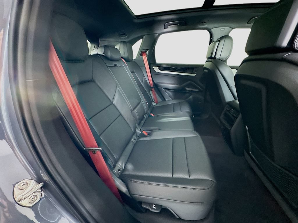 New 2026 Porsche Cayenne AWD/4WD image 28