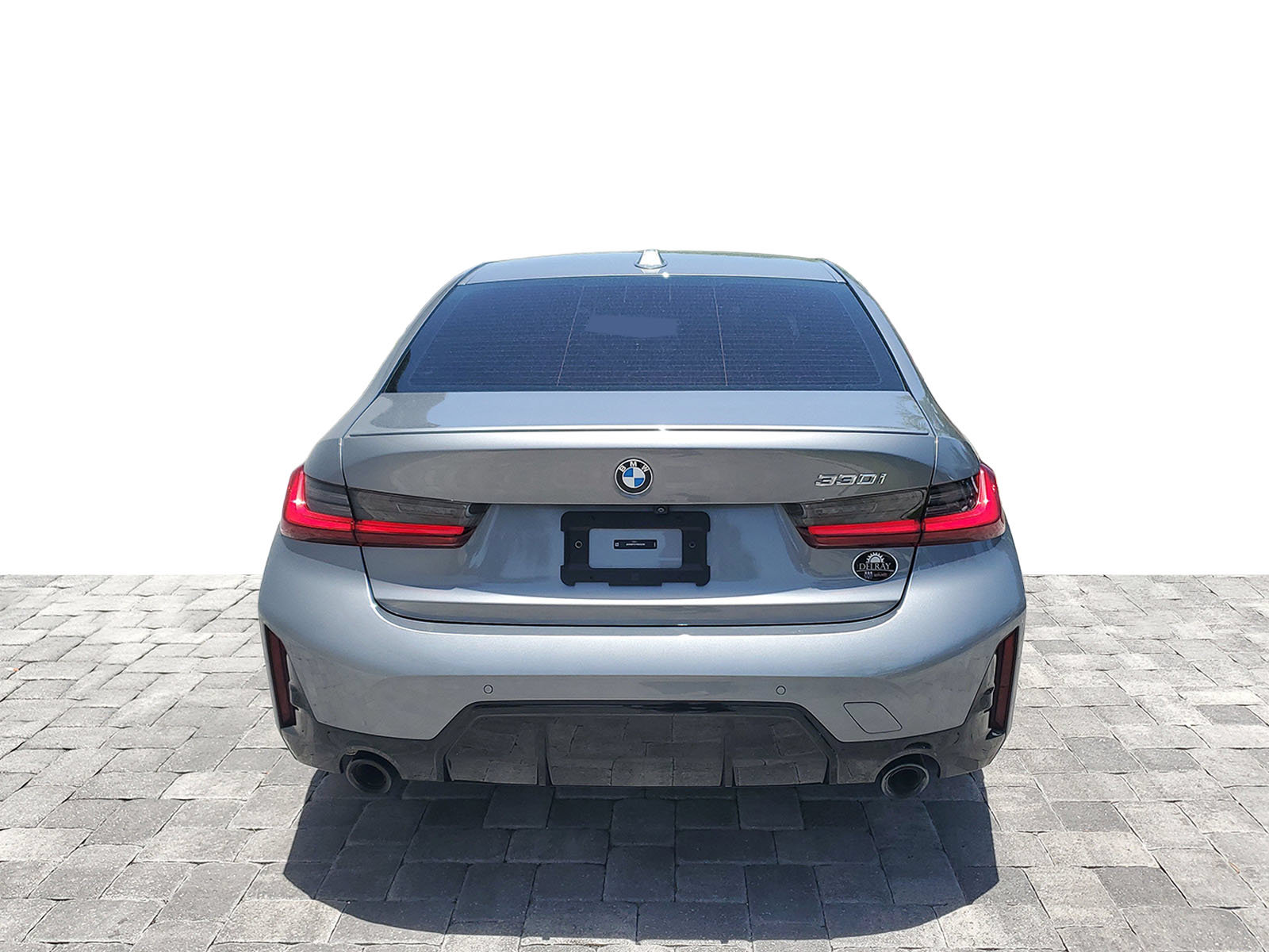 Used 2024 BMW 330i Sedan w/ M Sport Package RWD image 5