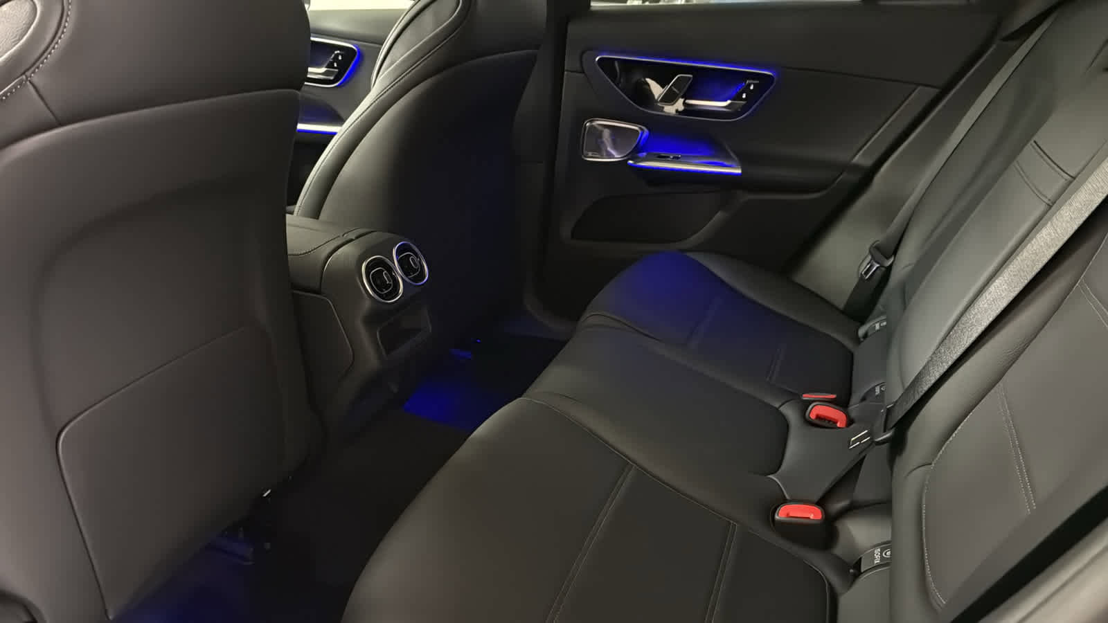 New 2026 Mercedes-Benz GLC 300 4MATIC image 29