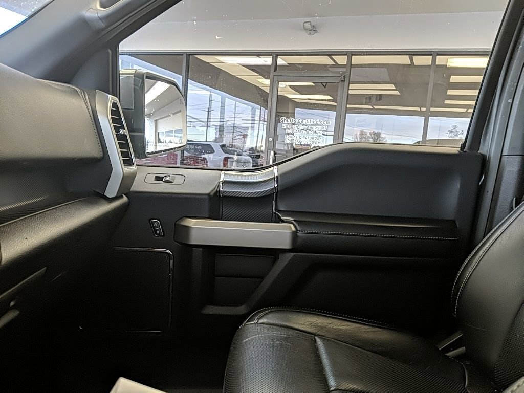 Used 2018 Ford F150 Lariat image 23