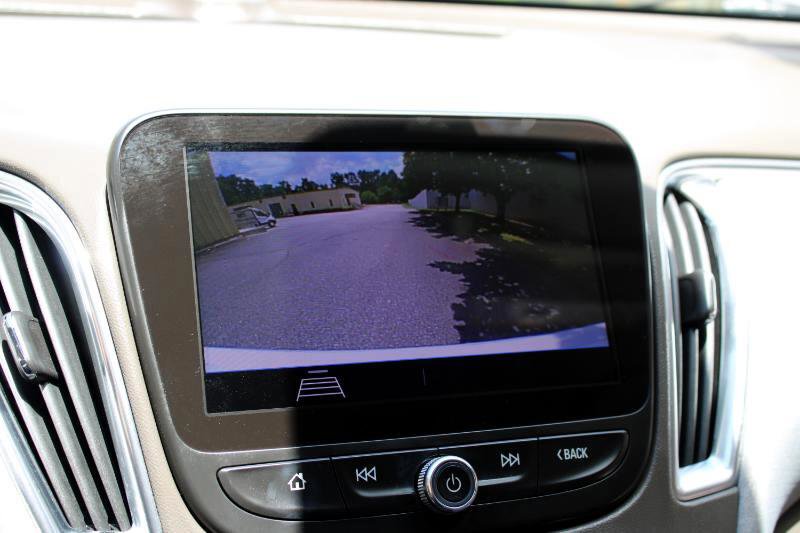 Used 2020 Chevrolet Malibu LT image 27