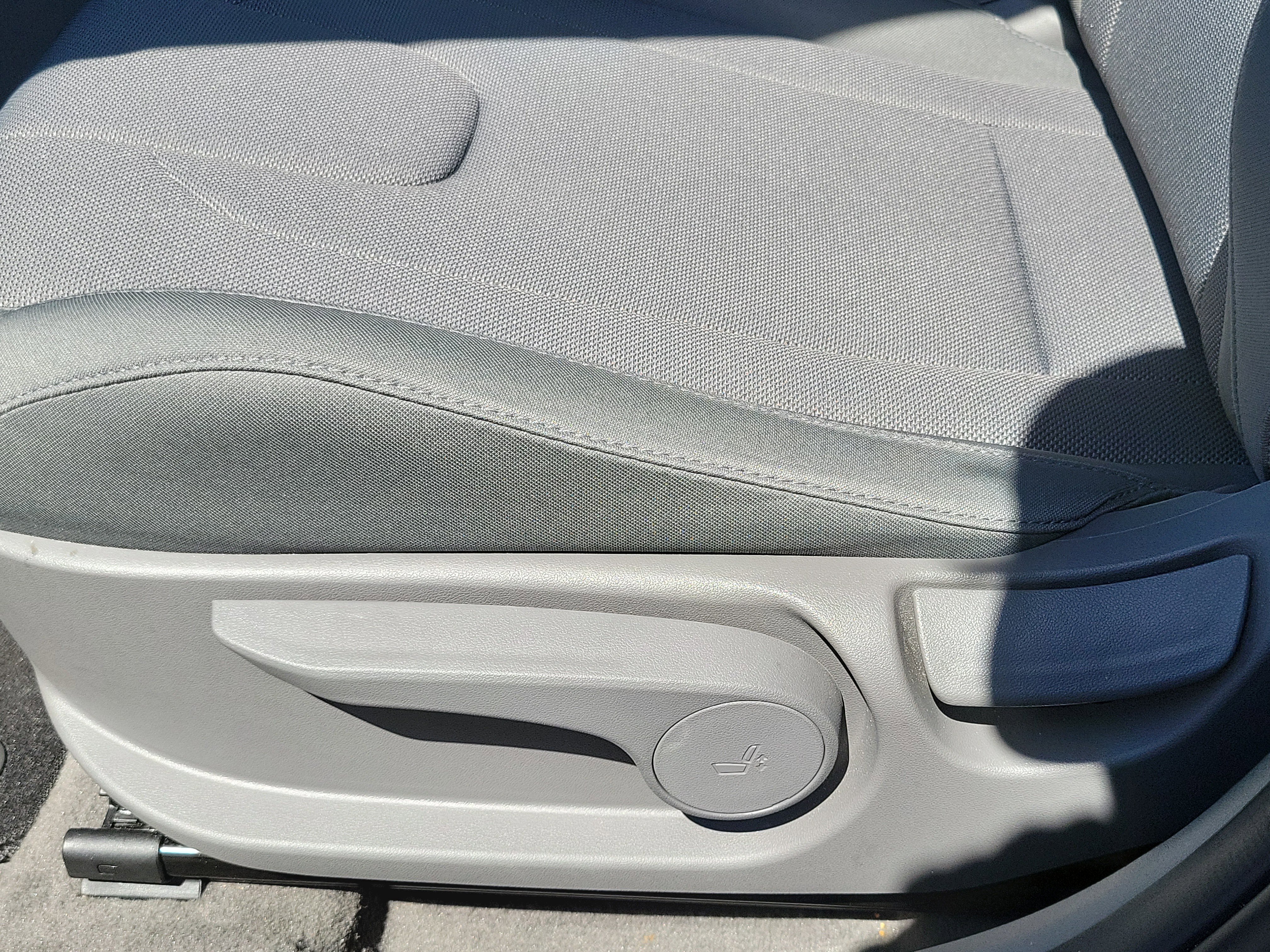 Certified 2023 Hyundai Elantra SE FWD image 15
