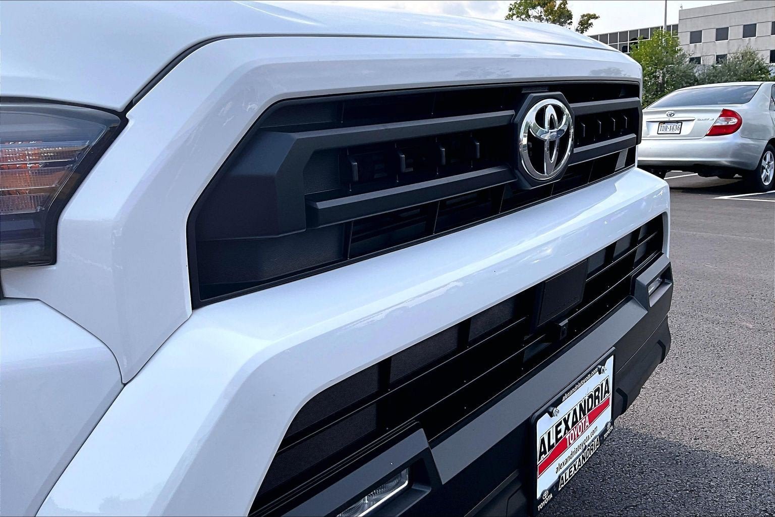 Used 2025 Toyota 4Runner SR5 AWD/4WD image 29