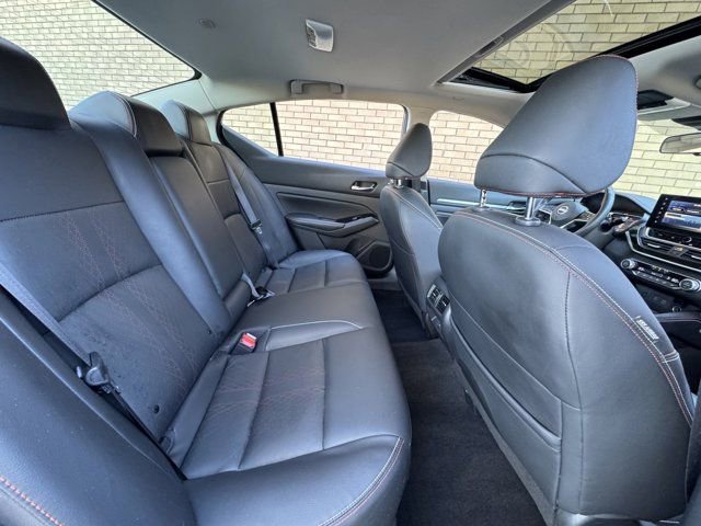 Used 2023 Nissan Altima 2.0 SR image 16