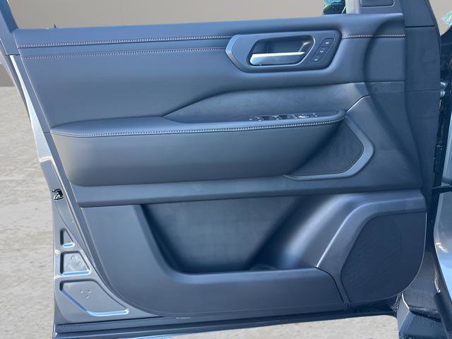 New 2026 Nissan Armada PRO-4X w/ Captain's Chari Seat Package image 14