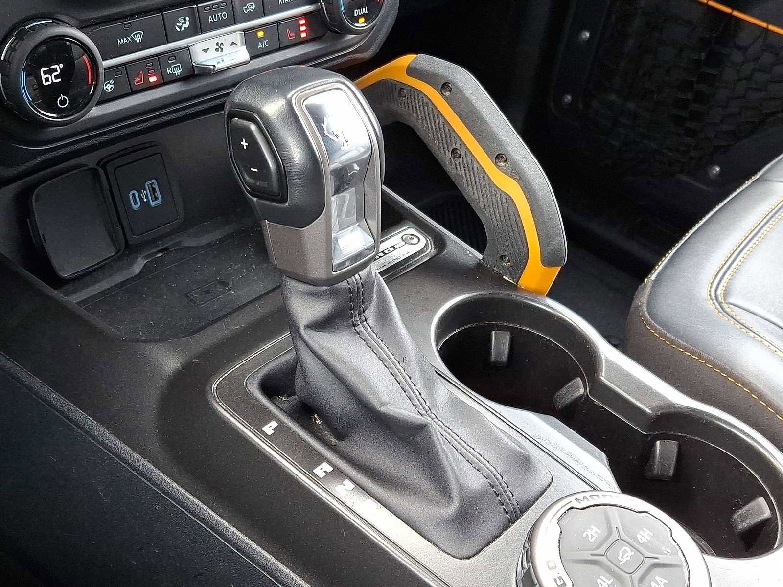 Used 2023 Ford Bronco Badlands image 22