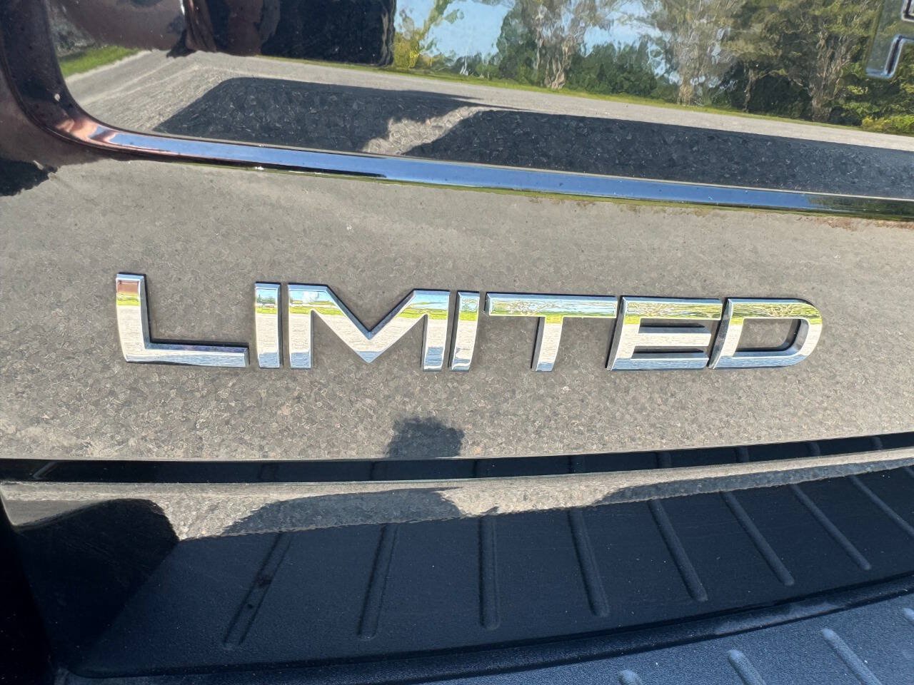 Used 2018 Ford Flex Limited w/ Equipment Group 301A AWD/4WD image 37