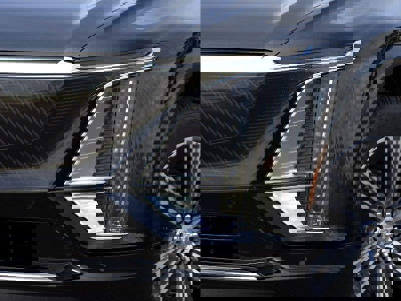 New 2025 Cadillac Lyriq Luxury image 10