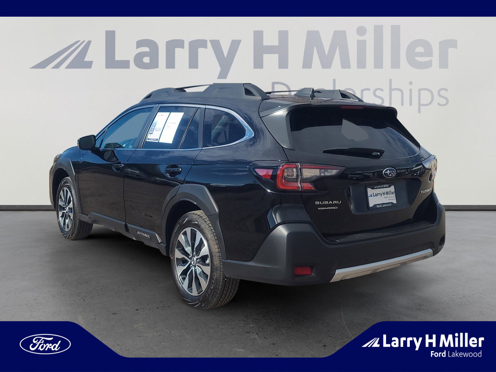 Used 2025 Subaru Outback Limited image 3