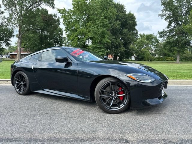 Used 2023 Nissan Z w/ Floor Mat Package (L93) RWD image 2