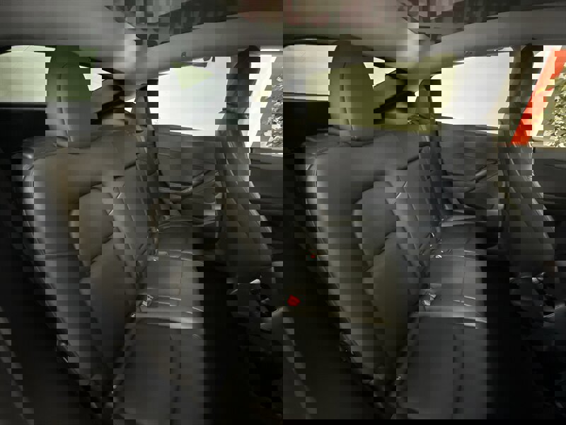 Used 2021 Tesla Model Y Long Range image 16