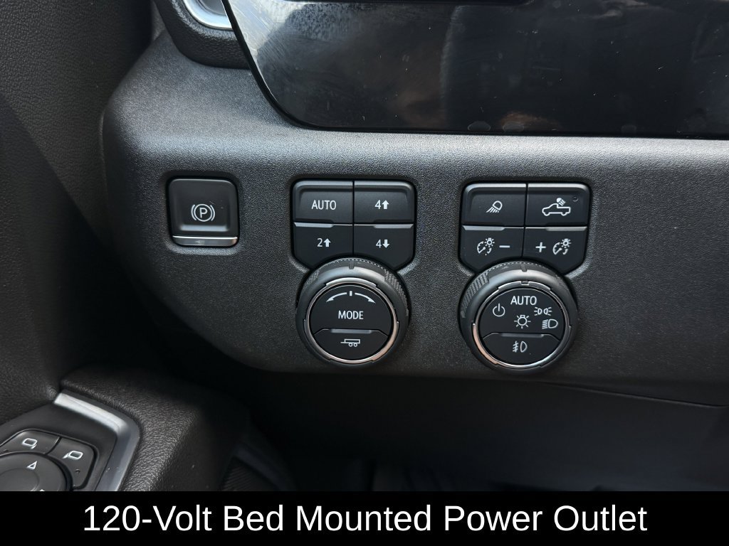 Used 2023 Chevrolet Silverado 1500 LTZ AWD/4WD image 24