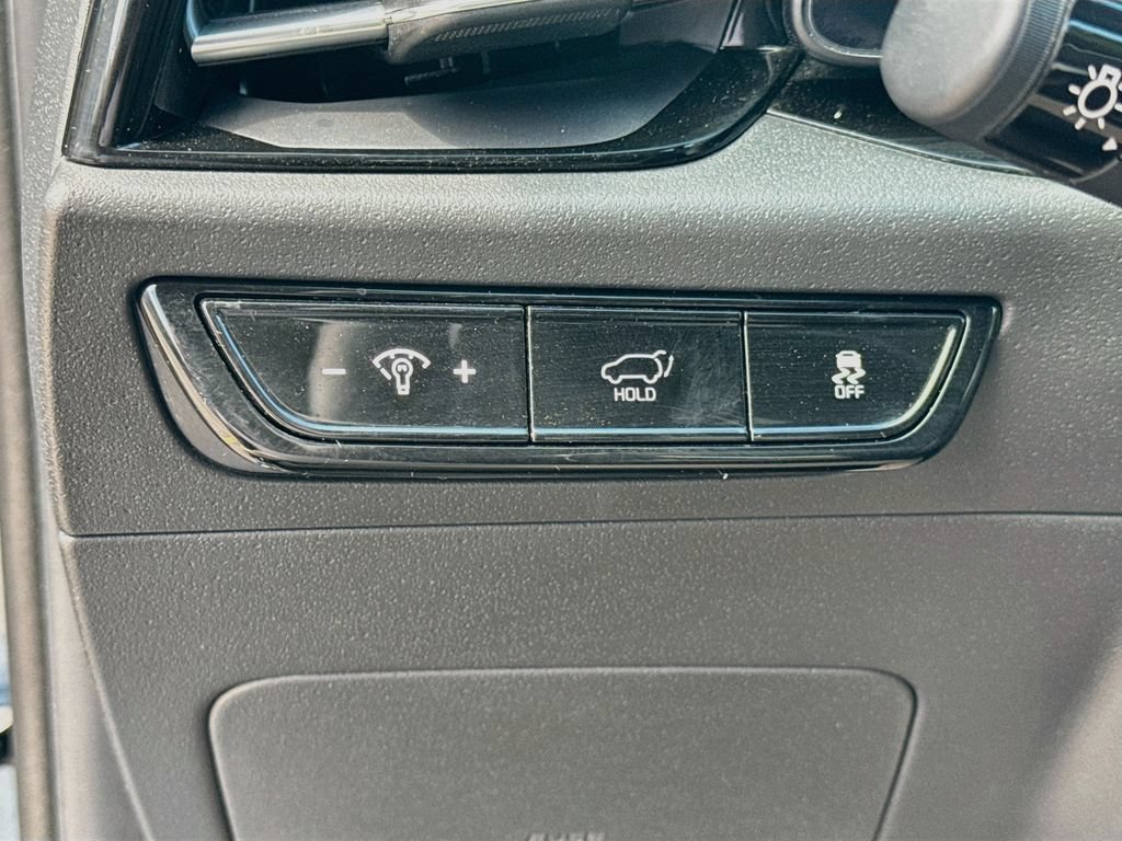 Used 2024 Kia Niro Wind w/ Wind Preserve Package FWD image 11