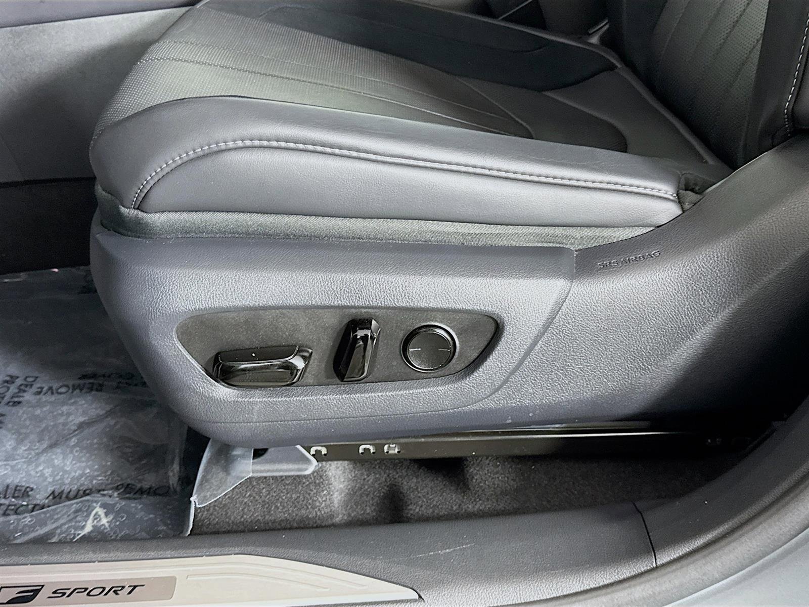 Used 2024 Lexus RX 500h F Sport w/ Convenience Package image 22