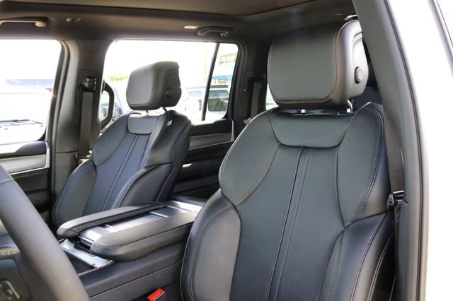 New 2026 Jeep Grand Wagoneer 4WD image 10