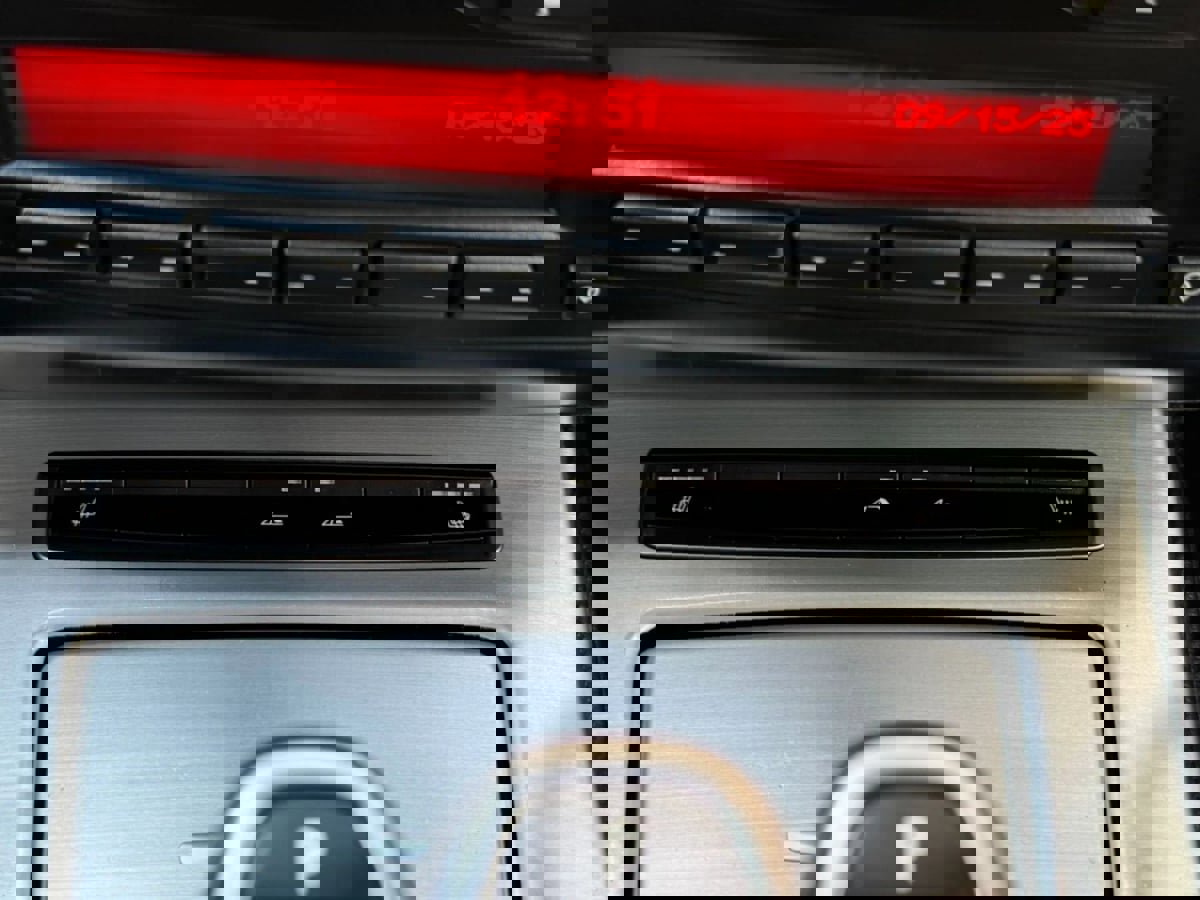 Used 2014 BMW Z4 sDrive35i RWD image 45