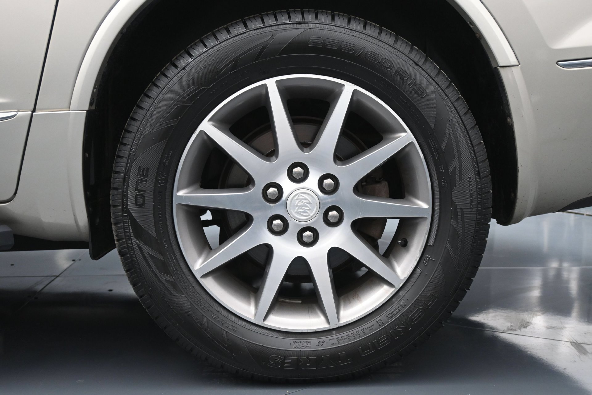 Used 2014 Buick Enclave Leather FWD image 21