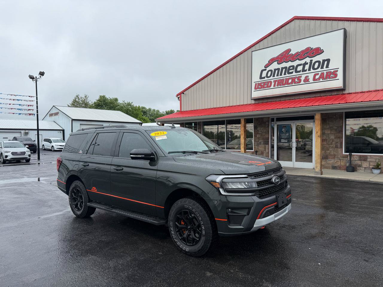 Used 2022 Ford Expedition Timberline AWD/4WD image 2