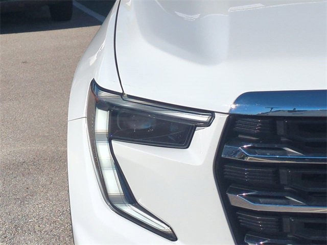 Used 2025 GMC Acadia Elevation image 10
