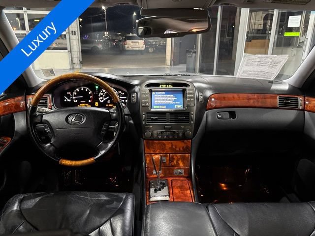 Used 2005 Lexus LS 430 RWD image 9