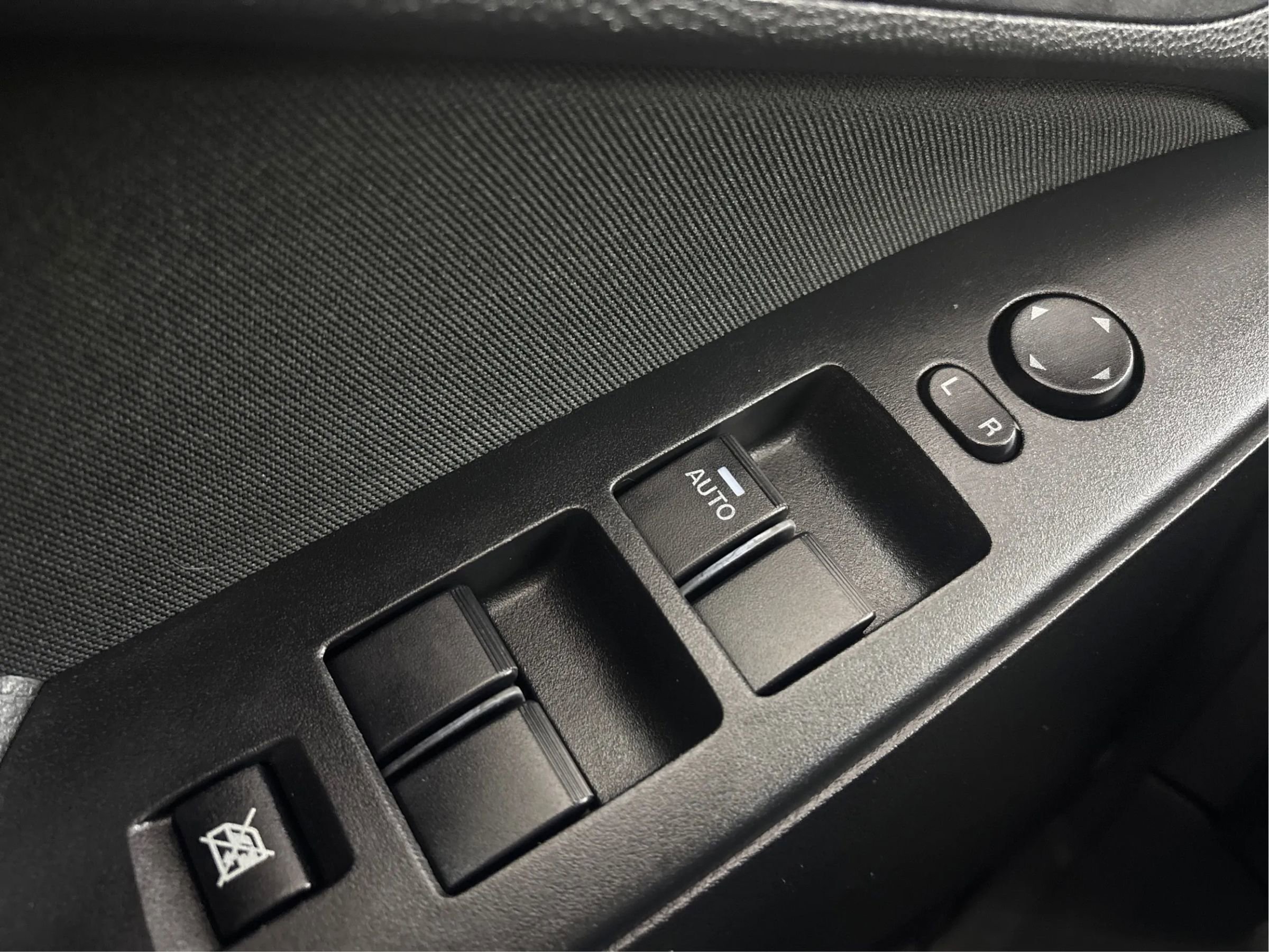 Used 2013 MAZDA MAZDA3 i Sport image 38