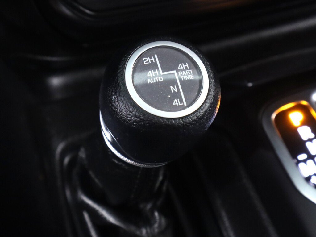 Used 2023 Jeep Wrangler Unlimited w/ Cold Weather Group AWD/4WD image 26