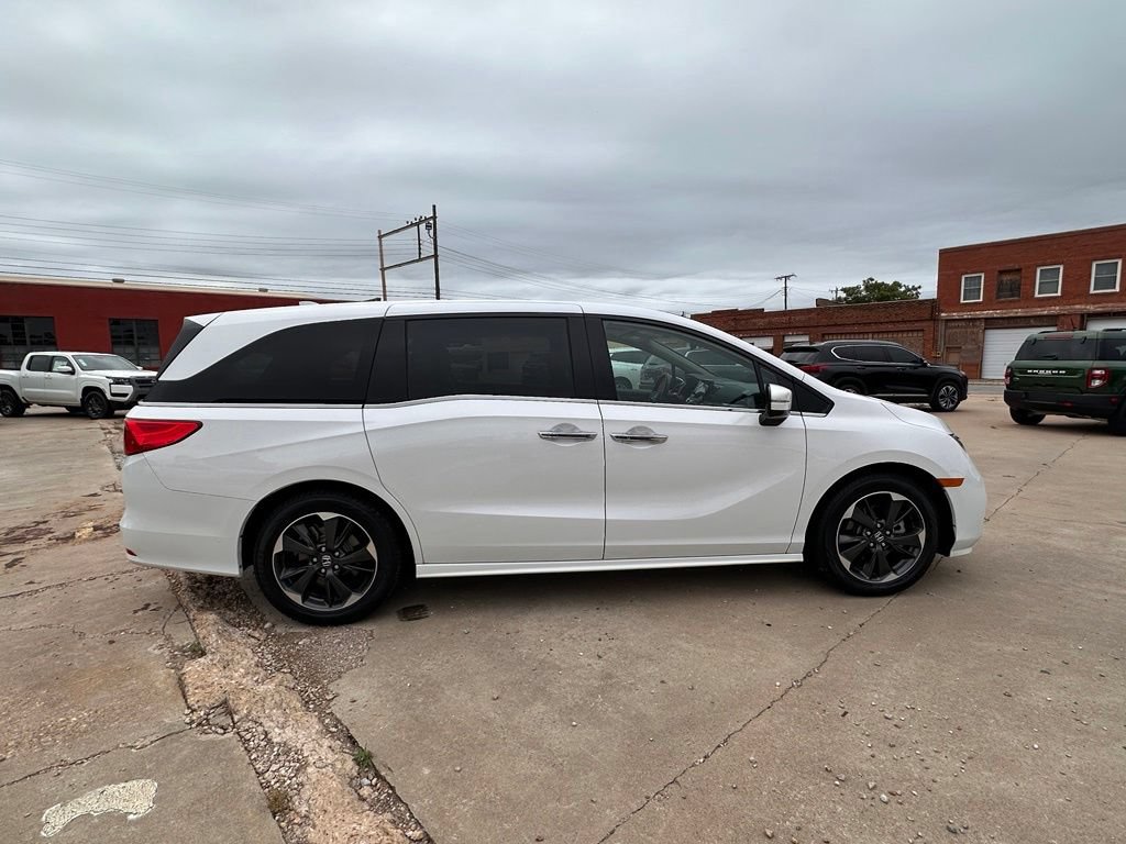 Used 2024 Honda Odyssey Elite image 6