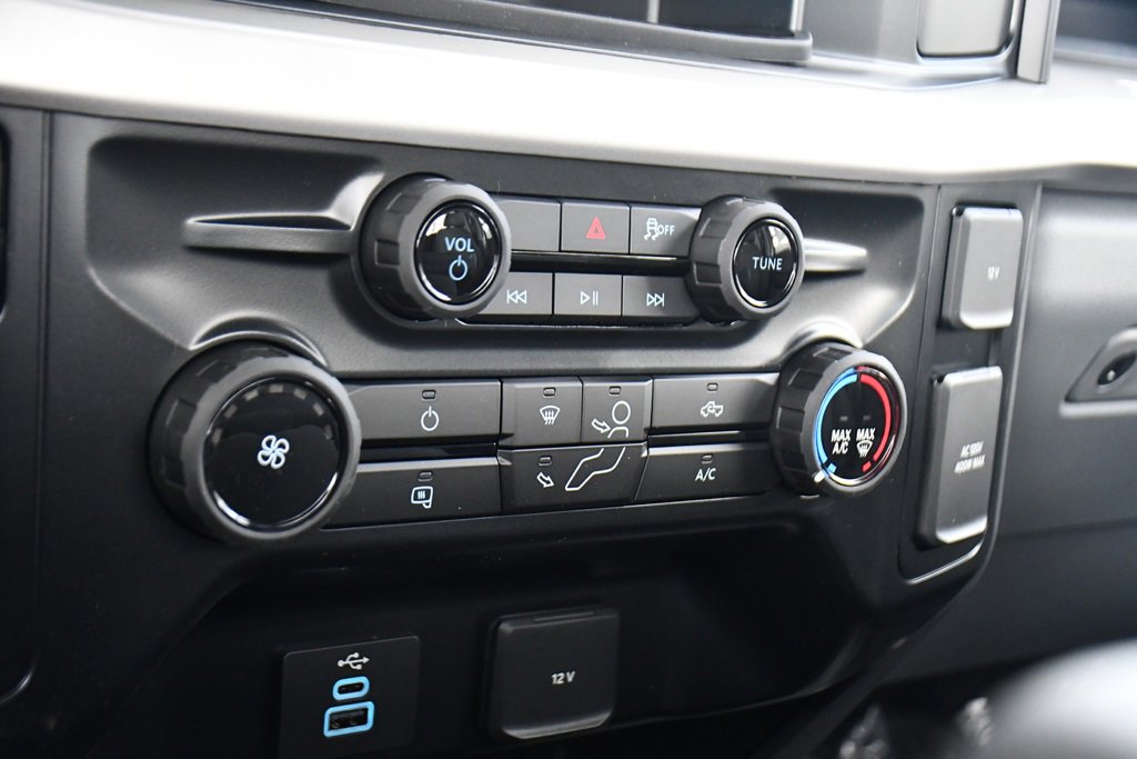 New 2026 Ford F250 4x4 Regular Cab Super Duty image 26
