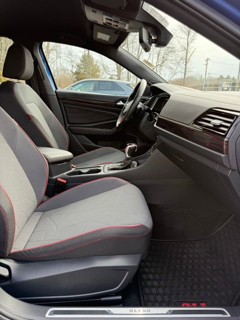 Used 2024 Volkswagen Jetta GLI 40th Anniversary Edition image 16