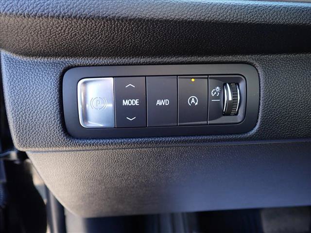Used 2025 Chevrolet Traverse LT w/ Driver Confidence Package AWD/4WD image 15