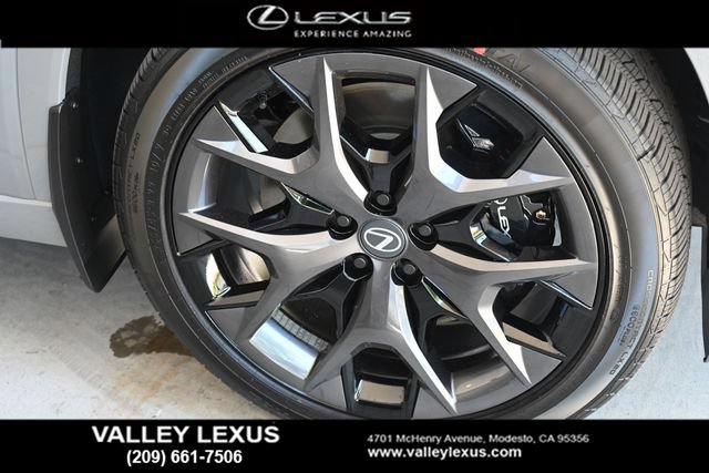 New 2026 Lexus TX 500h AWD image 23