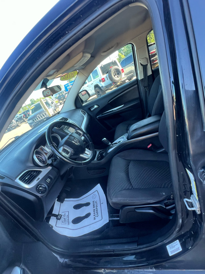 Used 2013 Dodge Journey SE image 9