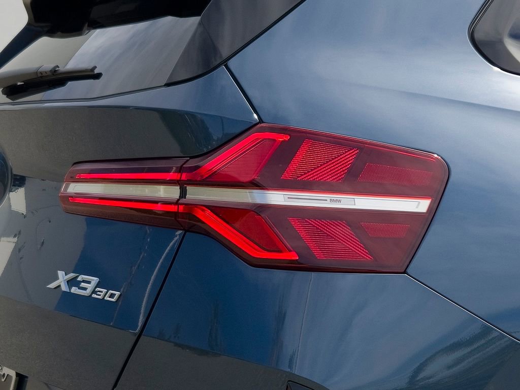 New 2026 BMW X3 xDrive30 w/ M Sport Package image 4