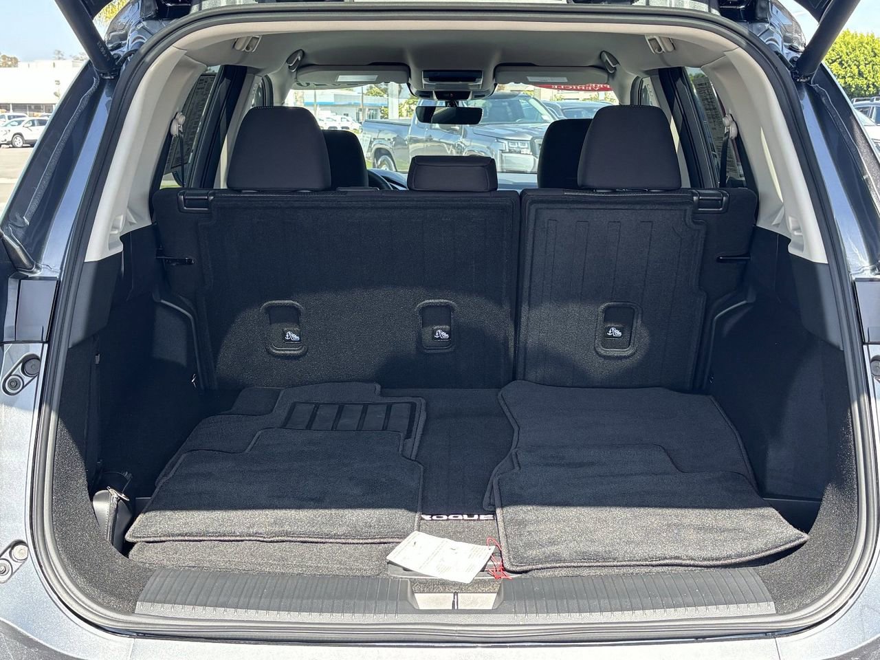 Certified 2026 Nissan Rogue SV FWD image 16