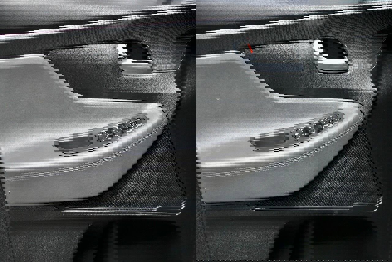 Used 2023 Hyundai Santa Fe SEL image 9