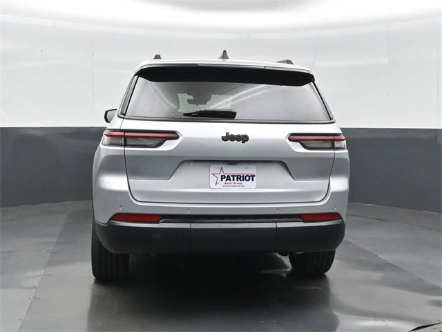 New 2025 Jeep Grand Cherokee L Altitude image 9