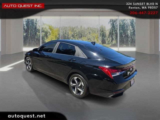 Used 2023 Hyundai Elantra Limited w/ Cargo Package FWD image 7