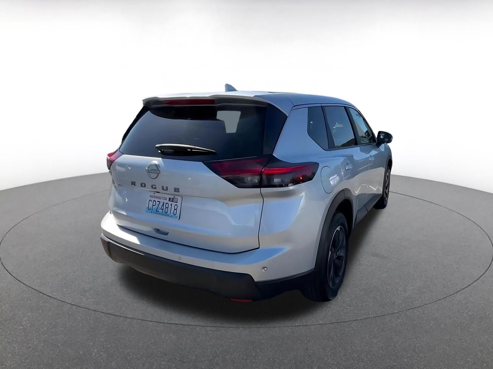 Used 2025 Nissan Rogue SV FWD image 14
