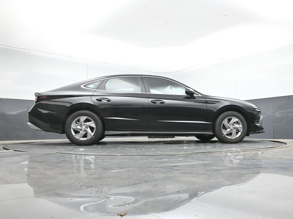 New 2026 Hyundai Sonata SE FWD image 14