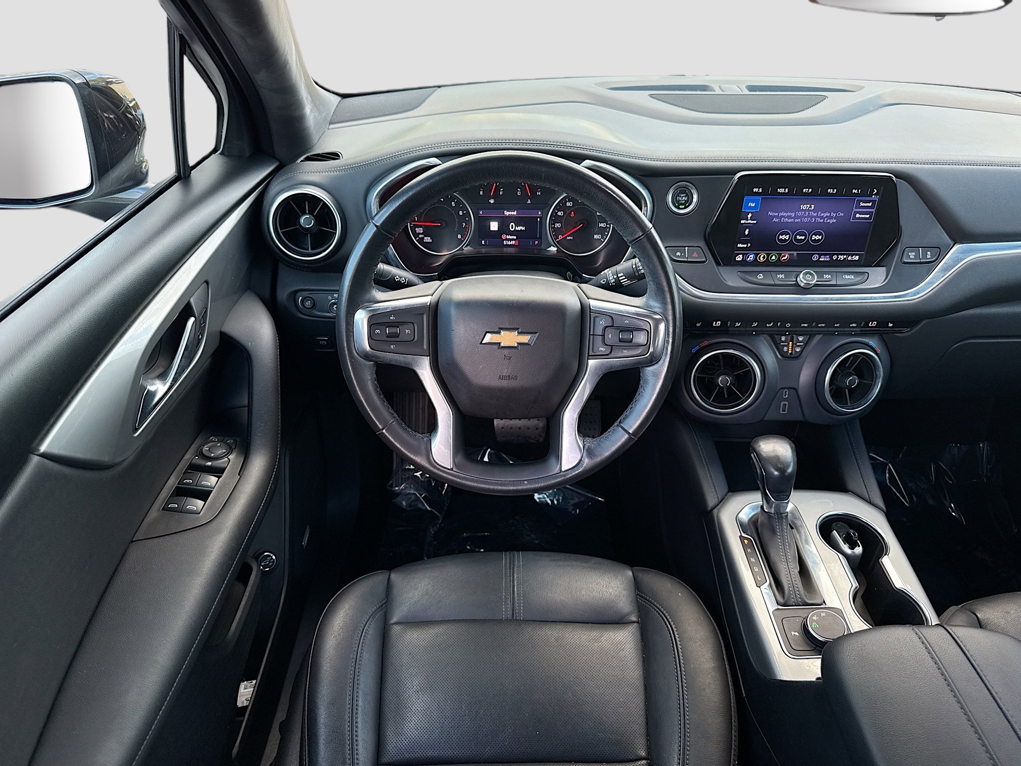 Used 2020 Chevrolet Blazer LT w/ Sound & Technology Package FWD image 17