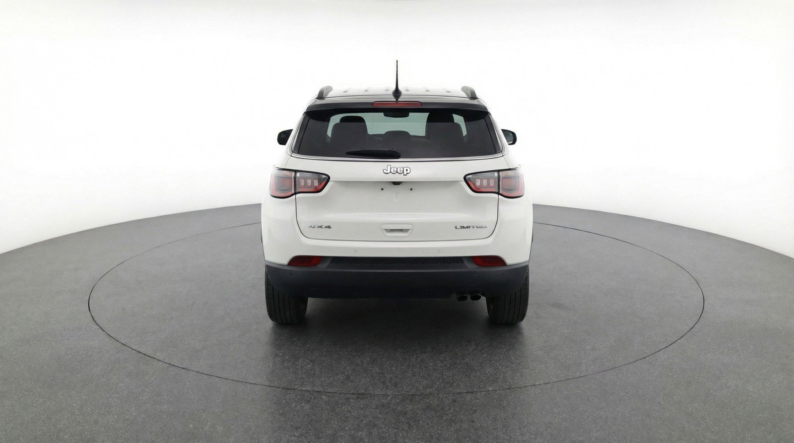 Used 2025 Jeep Compass Limited image 7