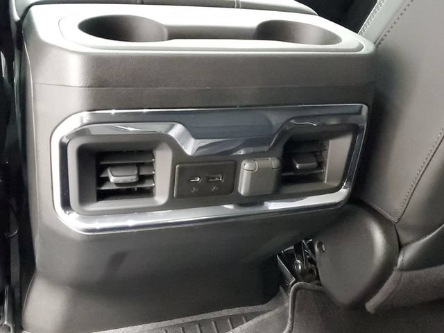 Used 2022 Chevrolet Silverado 2500 High Country w/ Z71 Off-Road Package AWD/4WD image 11