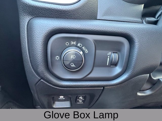 New 2026 RAM 1500 4x4 Crew Cab image 38