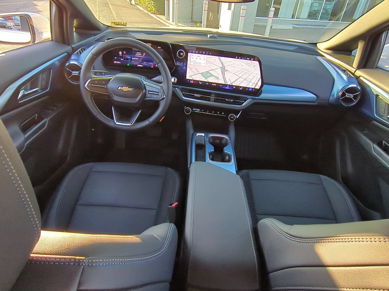 Used 2024 Chevrolet Equinox EV LT w/ LPO, All-Weather Mat Package AWD/4WD image 19